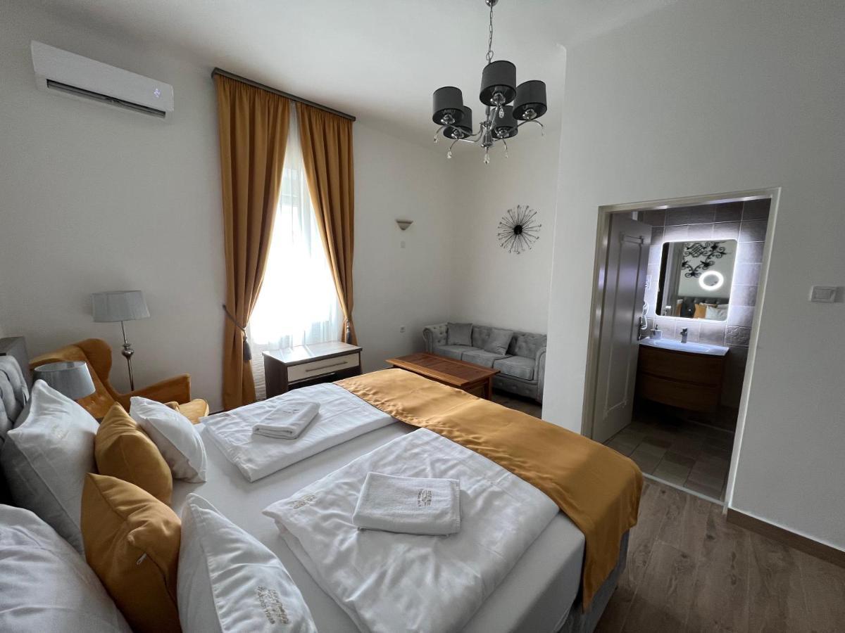 Kuria Vendeghaz Hotel Poroszlo Exterior photo